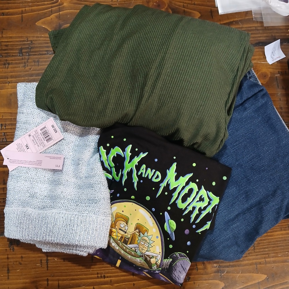 XL- XXL Women's Plus Clothing Bundle Chic Boho Skater y2k Indie 90s Upcycle